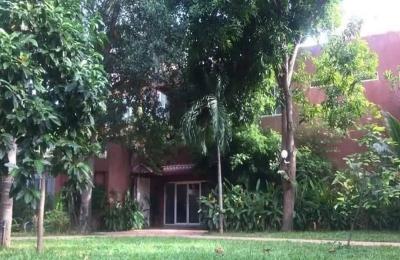 ដីជាប់ទន្លេលក់